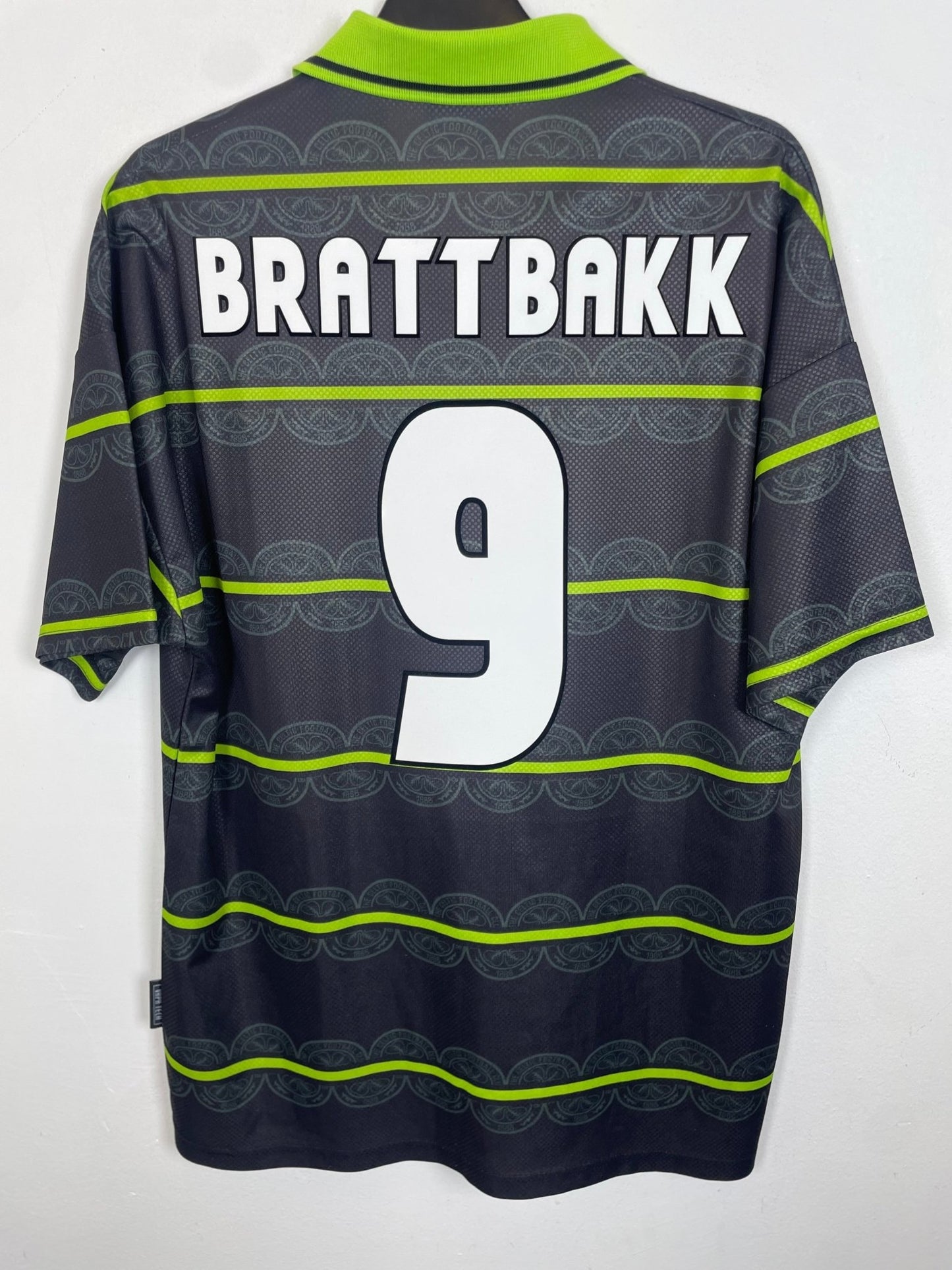 Umbro Celtic Away 98/99 Brattbakk 9 - 9/10 - TheFootballIdiots