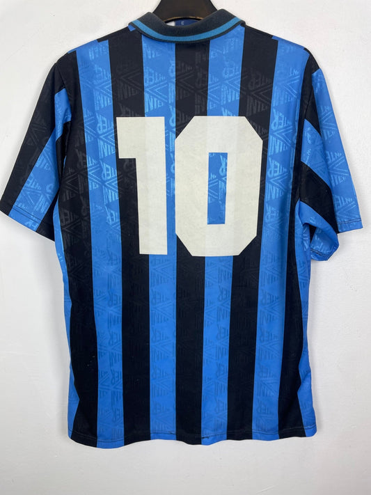 Front view of the retro Inter Milan 92/93 home shirt showing the crest and Umbro branding, shown in full front detail
