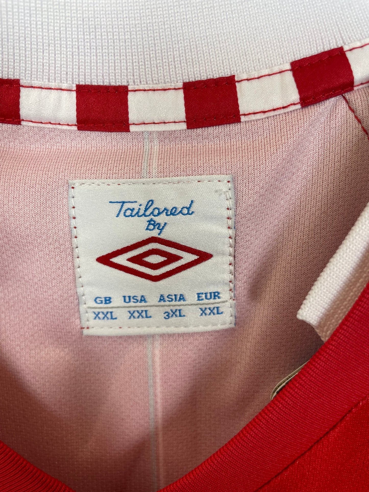 Back of the Umbro Southampton 2012/13 striped home shirt with the Fonte number 6 print, shown in full rear detail