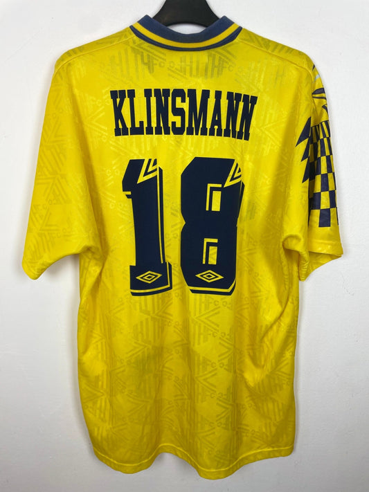 Front view of the retro Tottenham 91/95 away shirt showing the Spurs badge and Umbro logo, shown in full front detail
