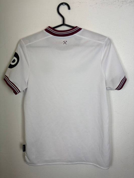 Front view of the West Ham 23/24 kids away shirt showing the club badge and Umbro branding, shown in full front detail